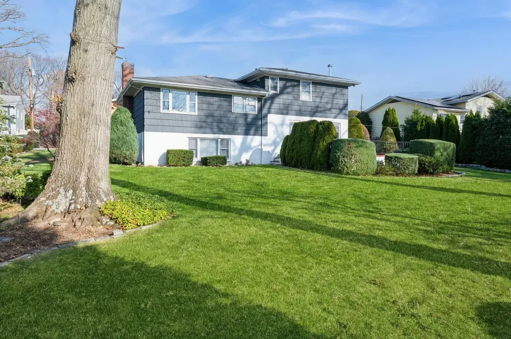 10 Lawrence Place Yonkers NY 10701