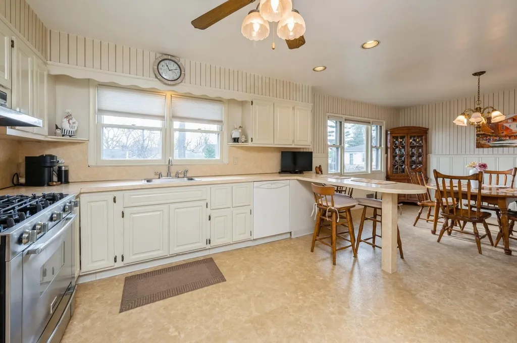 10 Lawrence Place Yonkers NY 10701