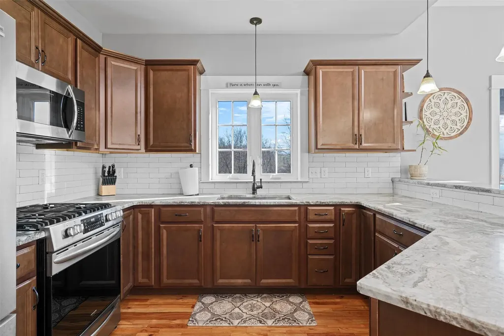 721 S Plank Road Slate Hill NY 10973