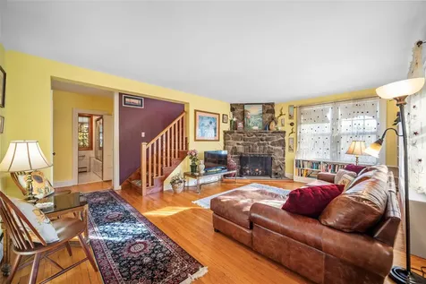 10 Sycamore Terrace Mahopac NY 10541