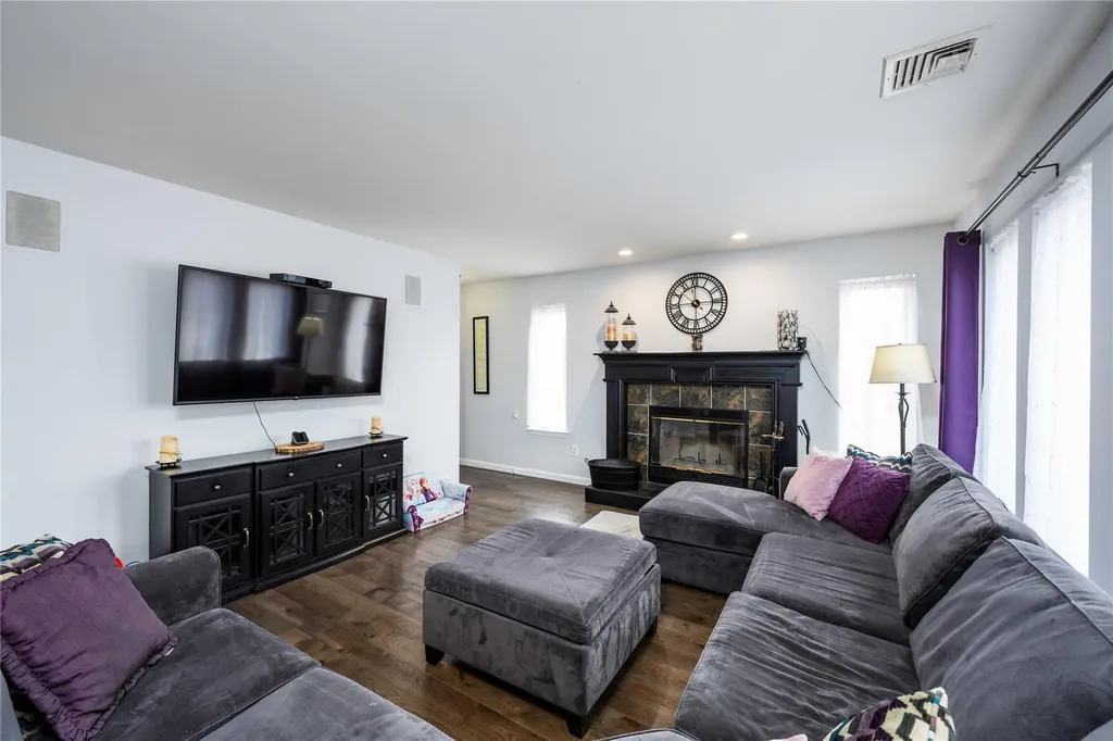 10 Hoffman Court Campbell Hall NY 10916