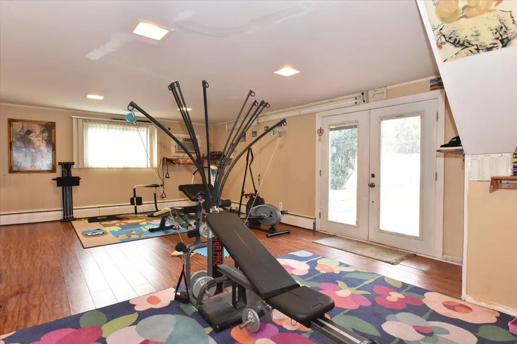 658 Golf Drive Valley Stream NY 11581