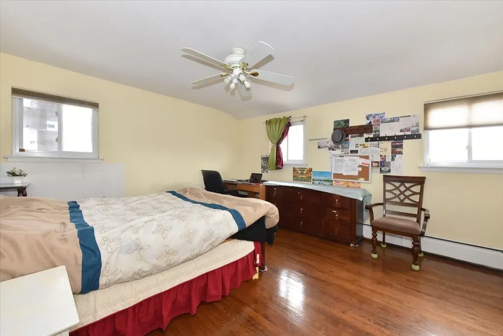 658 Golf Drive Valley Stream NY 11581
