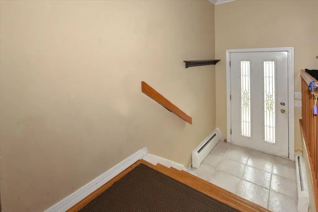 658 Golf Drive Valley Stream NY 11581