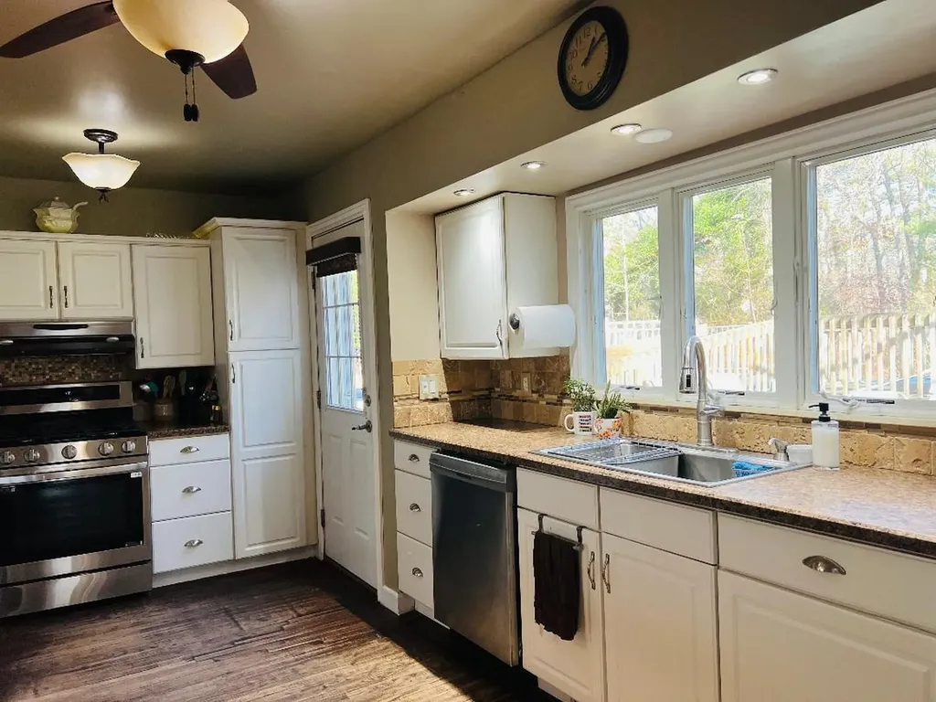 49 Maple Avenue Bellport NY 11713
