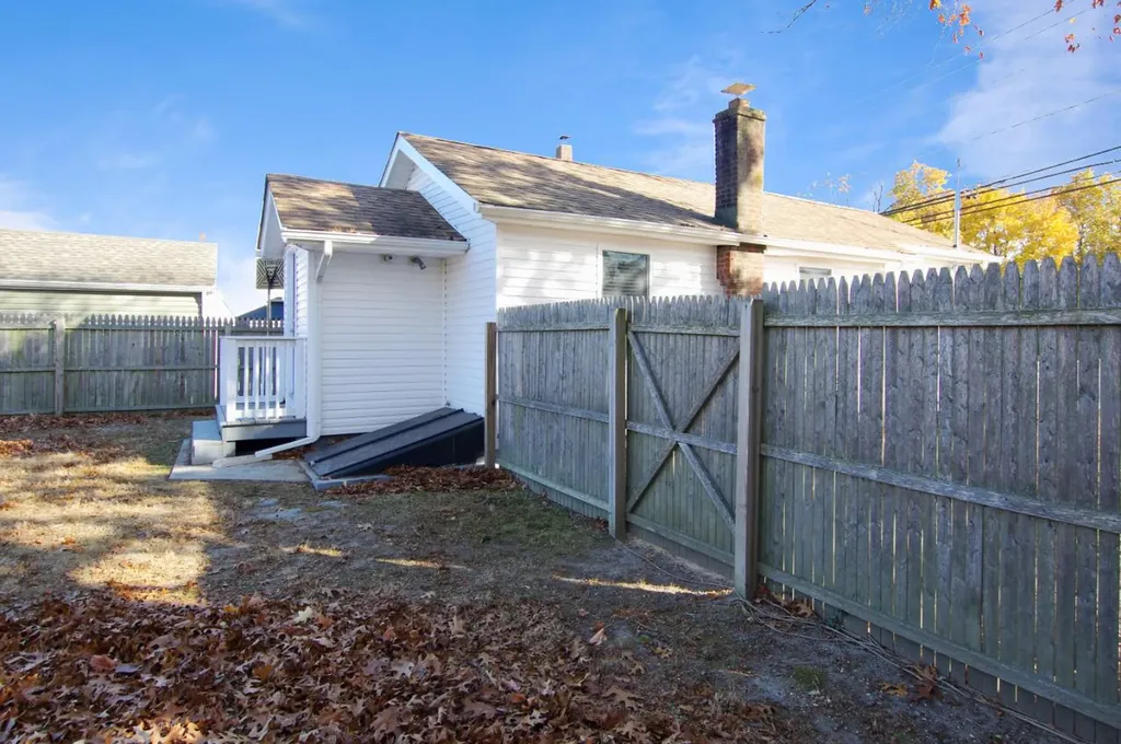 71 Redington Street Bay Shore NY 11706