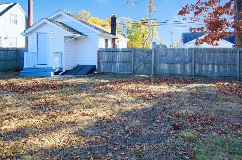 71 Redington Street Bay Shore NY 11706