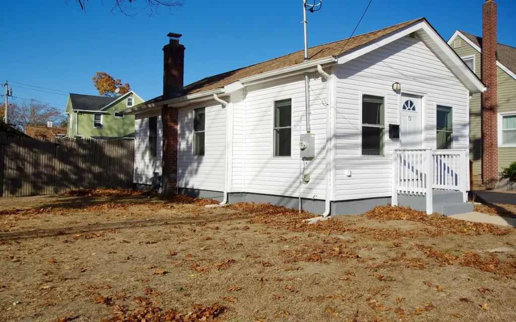 71 Redington Street Bay Shore NY 11706