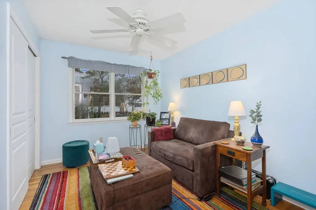 25 Seaside Avenue Hampton Bays NY 11946
