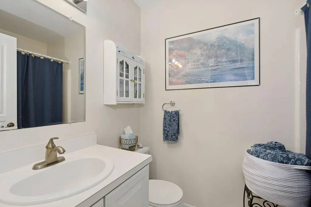 25 Seaside Avenue Hampton Bays NY 11946