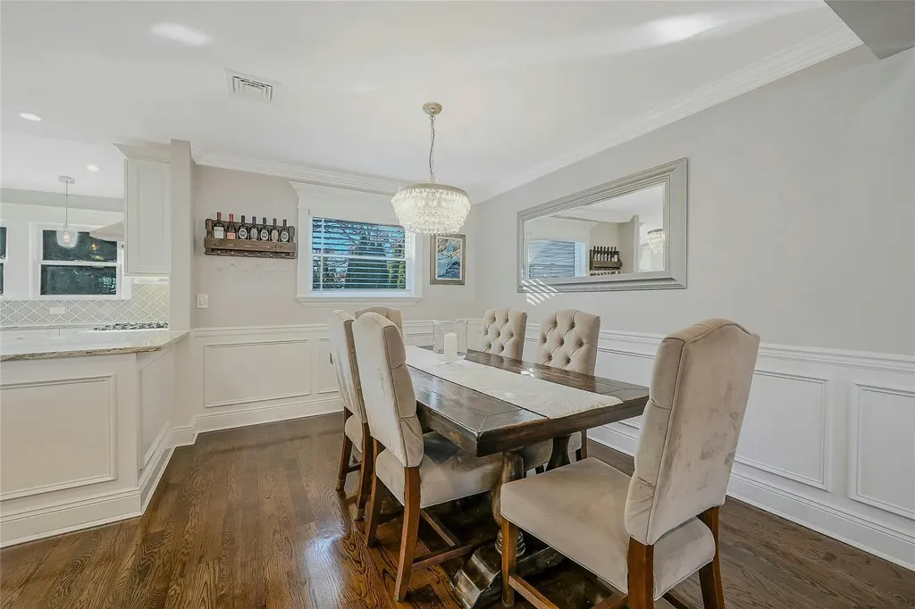 52 Arline Lane East Islip NY 11730