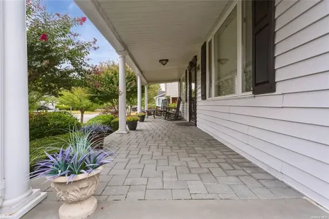 702 Nassau Street Bellmore NY 11710