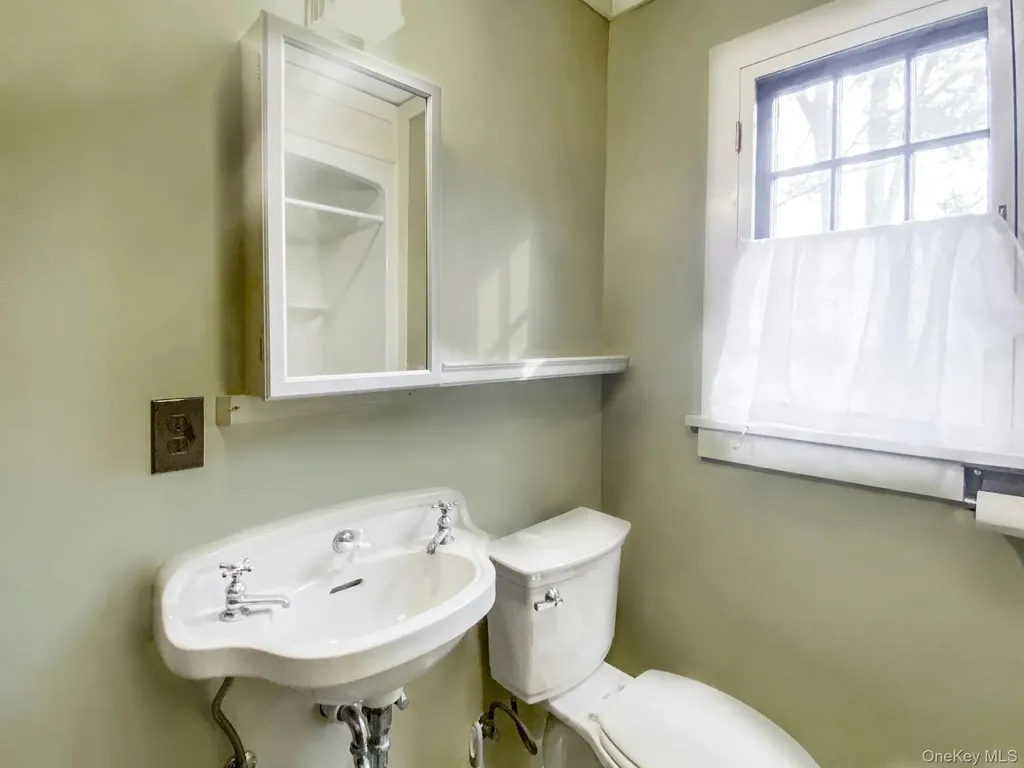 11 Locust Drive Cold Spring NY 10516