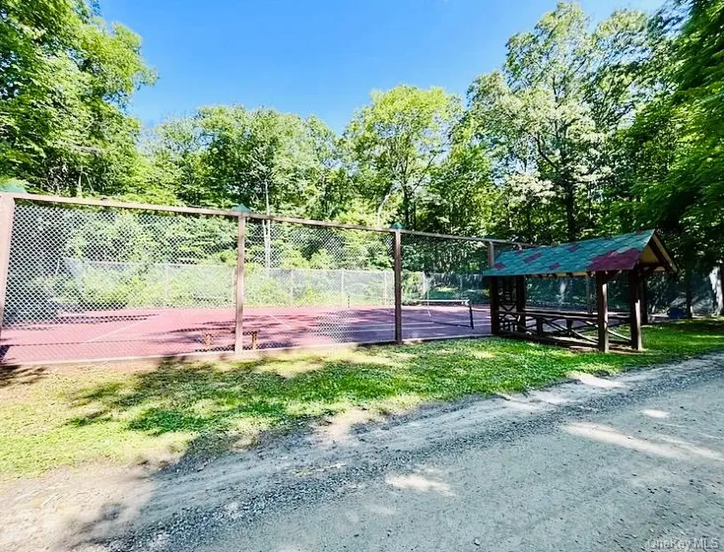 11 Locust Drive Cold Spring NY 10516