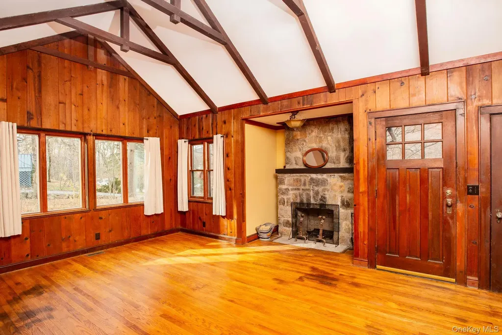 11 Locust Drive Cold Spring NY 10516