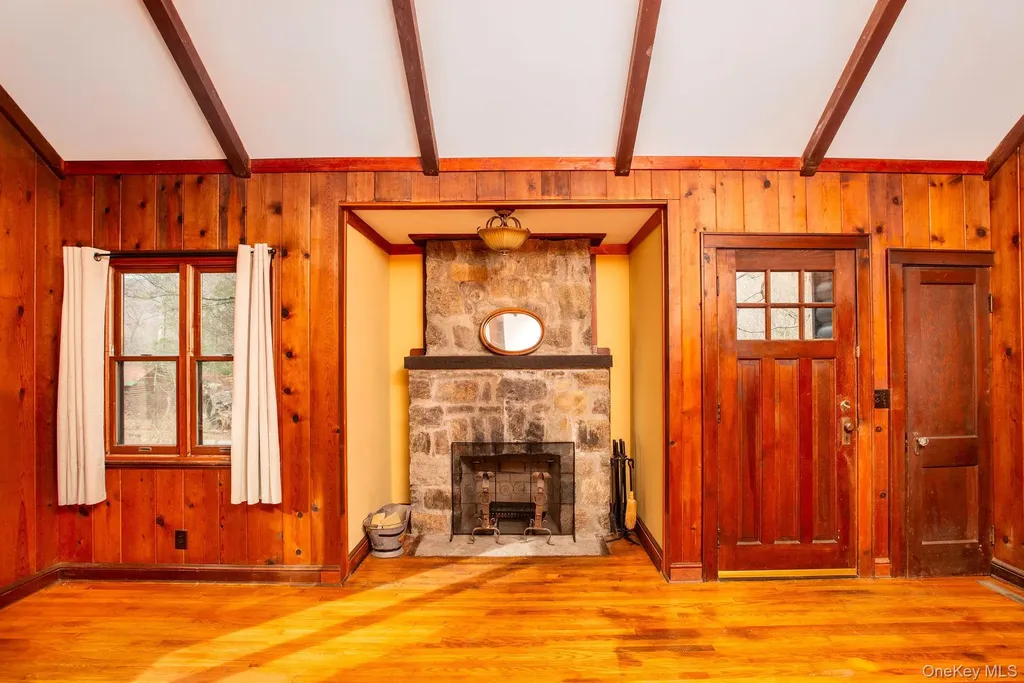 11 Locust Drive Cold Spring NY 10516