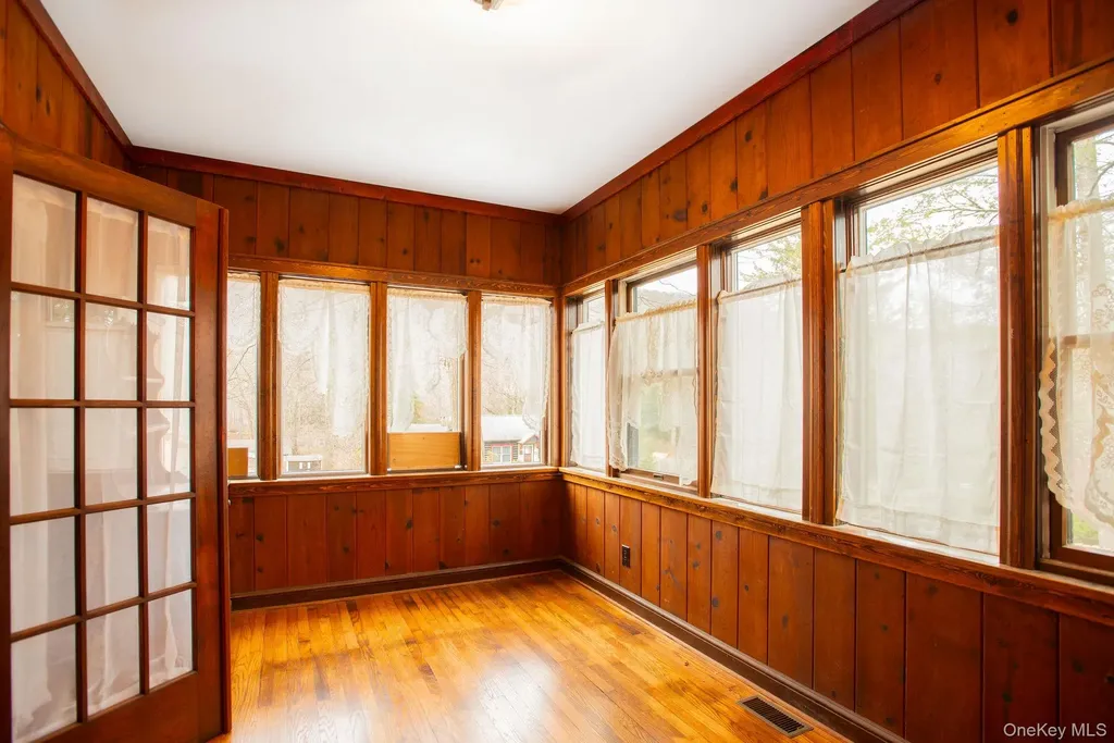 11 Locust Drive Cold Spring NY 10516