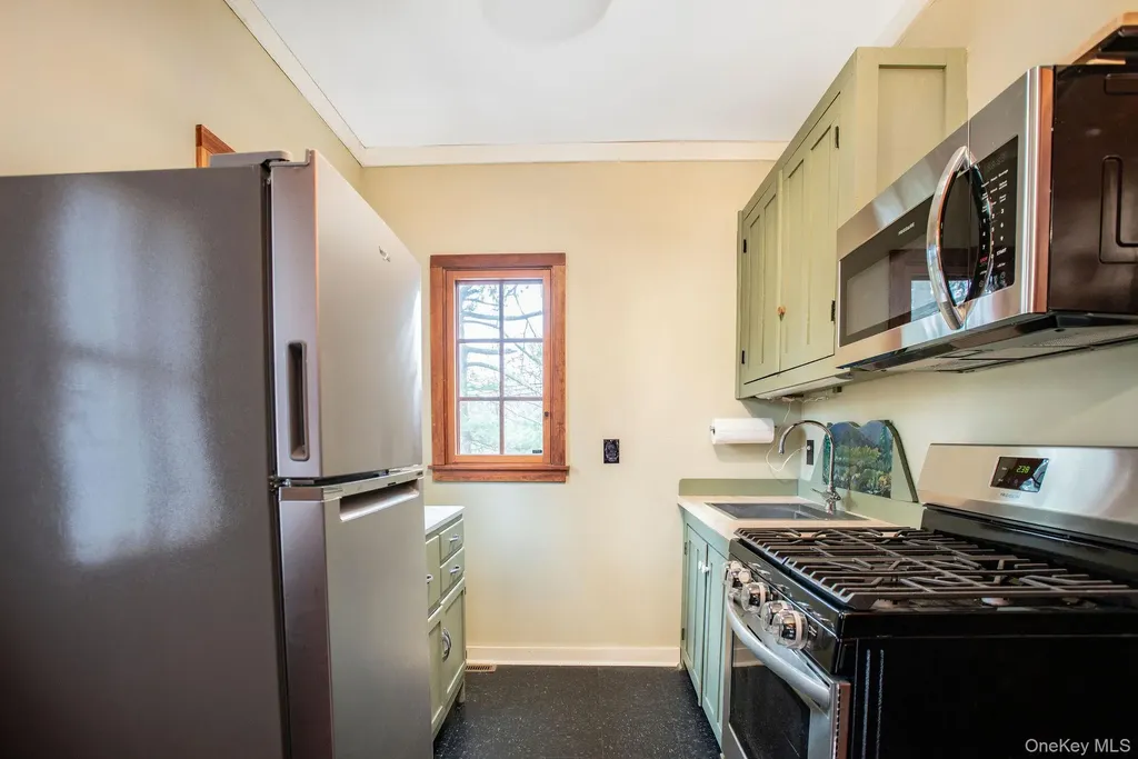 11 Locust Drive Cold Spring NY 10516