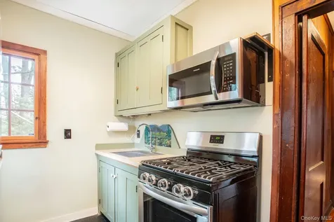 11 Locust Drive Cold Spring NY 10516
