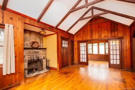 11 Locust Drive Cold Spring NY 10516