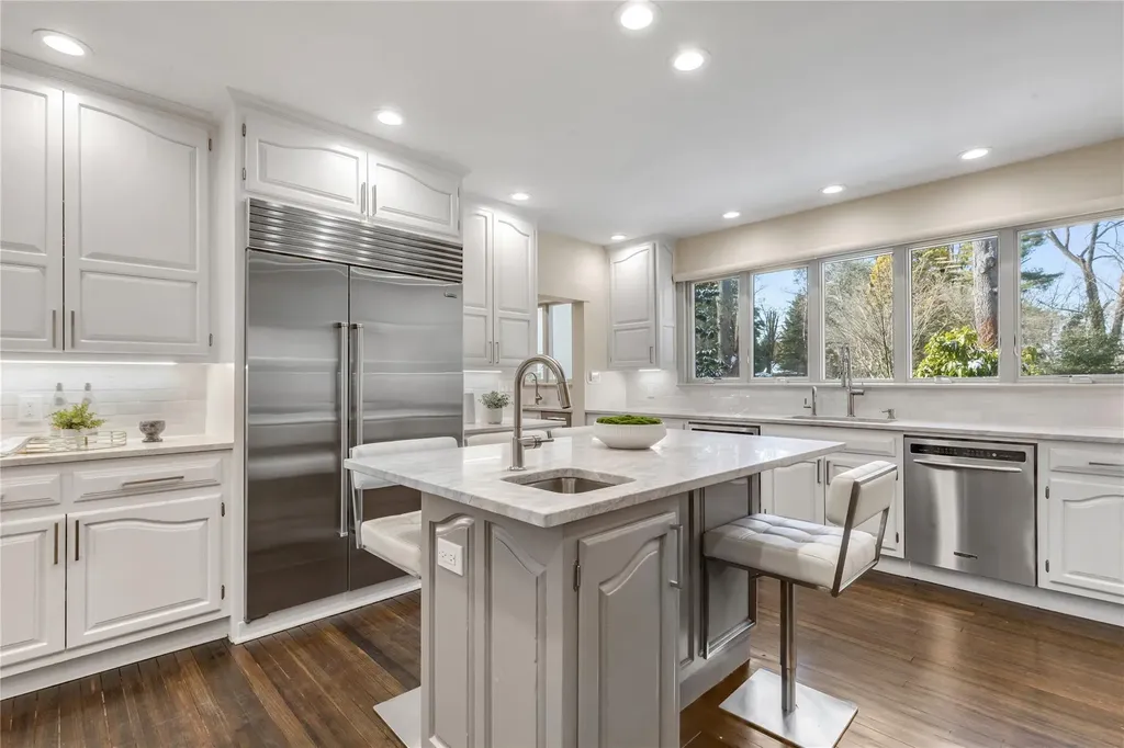 11 Heathcote Road Scarsdale NY 10583