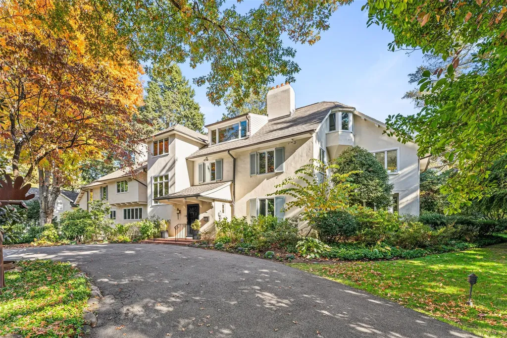 11 Heathcote Road Scarsdale NY 10583