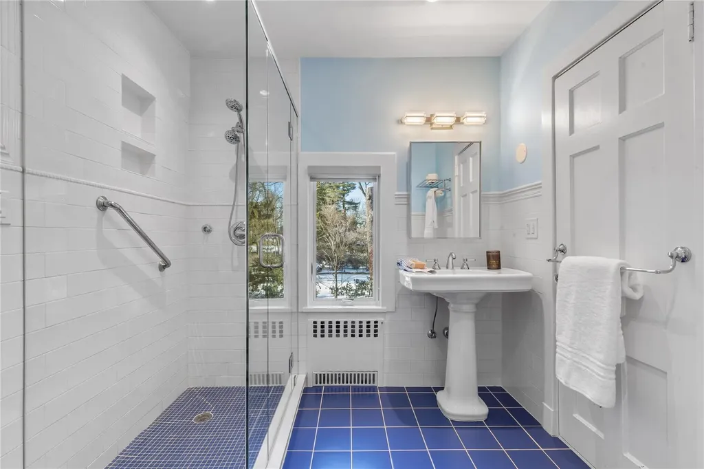 11 Heathcote Road Scarsdale NY 10583