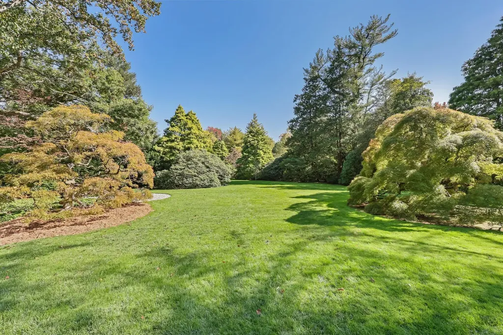 11 Heathcote Road Scarsdale NY 10583