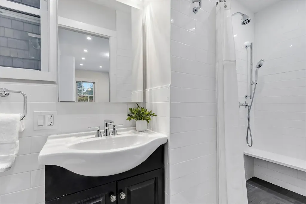 11 Heathcote Road Scarsdale NY 10583