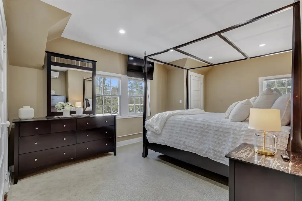 11 Heathcote Road Scarsdale NY 10583