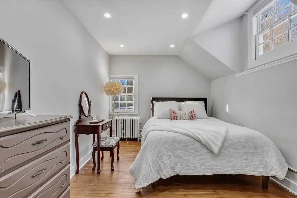11 Heathcote Road Scarsdale NY 10583