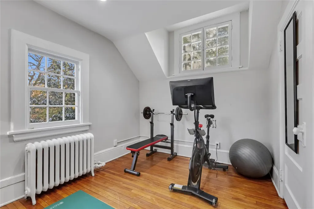 11 Heathcote Road Scarsdale NY 10583