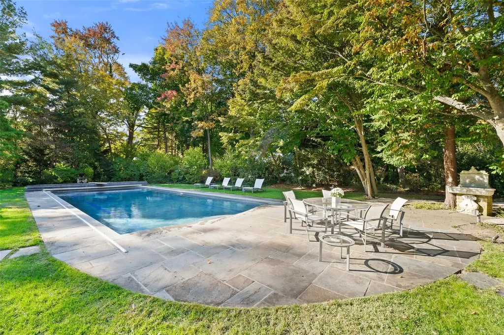 11 Heathcote Road Scarsdale NY 10583