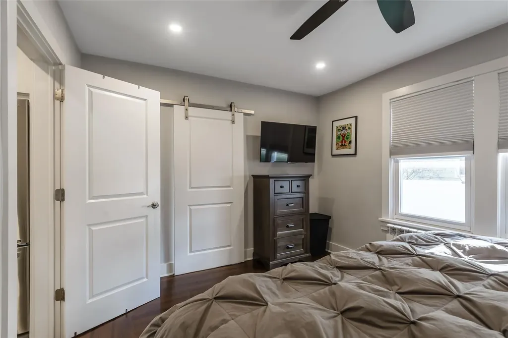 310 Schuster Avenue Mineola NY 11501