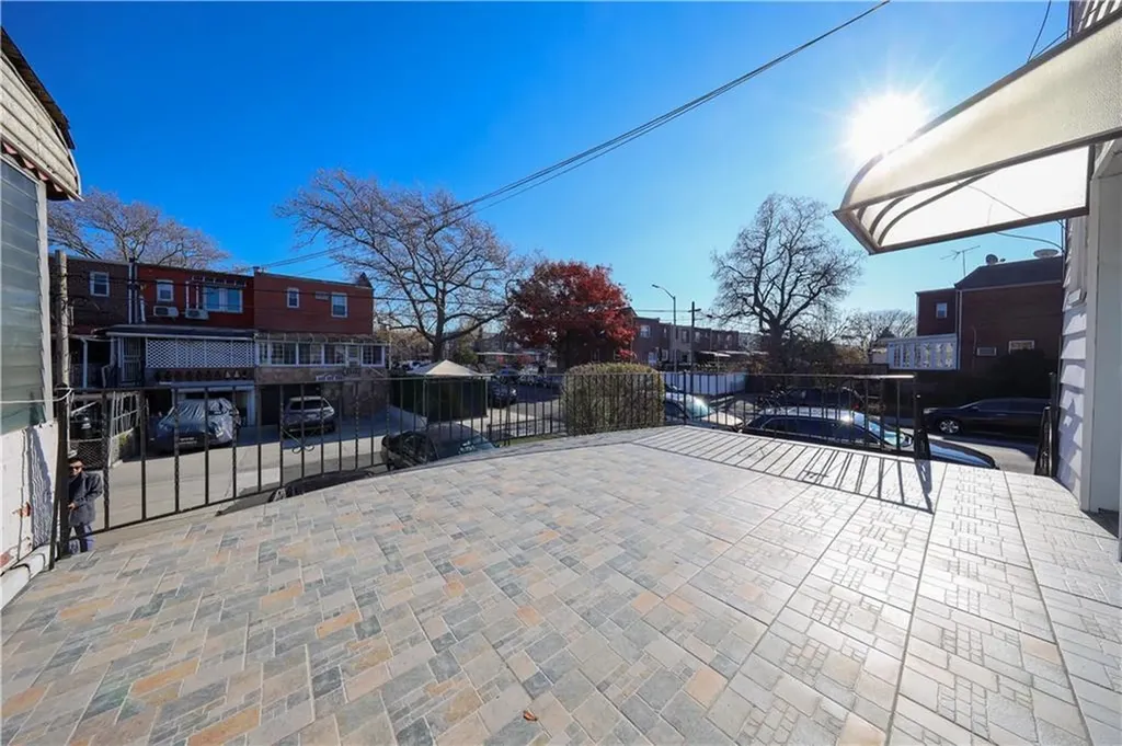 2183 E 27th Street Brooklyn NY 11229