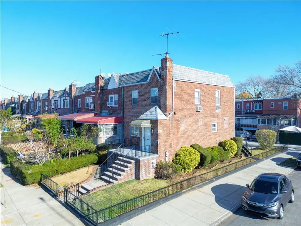 2183 E 27th Street Brooklyn NY 11229