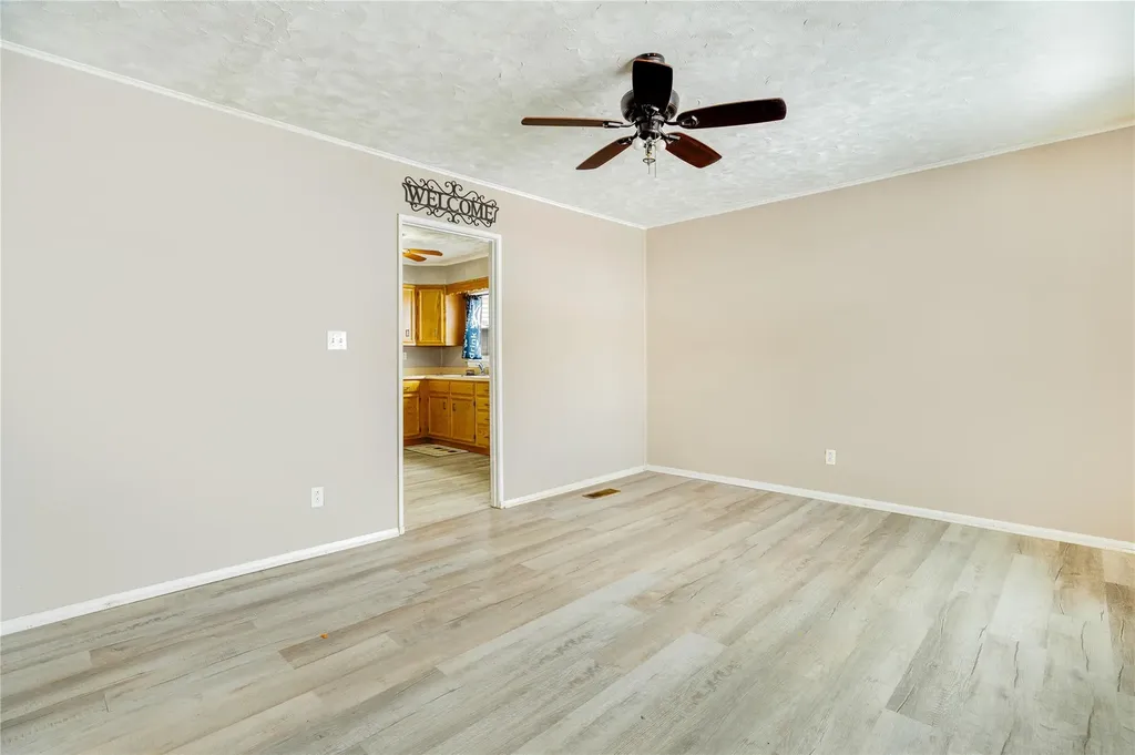 25 Peter Cooper Drive Poughkeepsie NY 12601