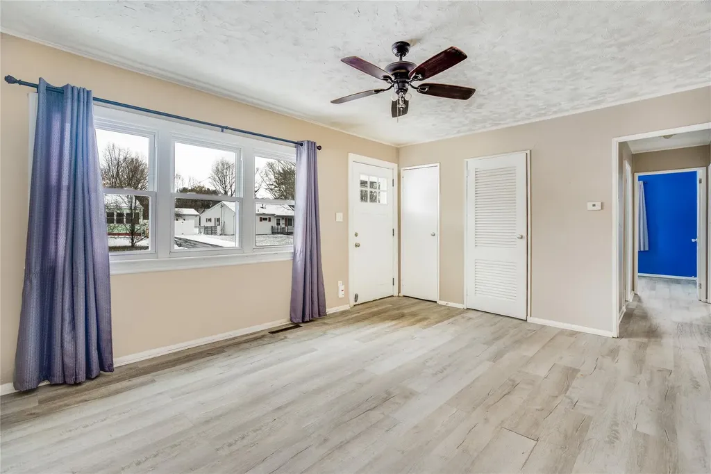 25 Peter Cooper Drive Poughkeepsie NY 12601