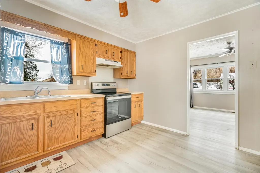 25 Peter Cooper Drive Poughkeepsie NY 12601