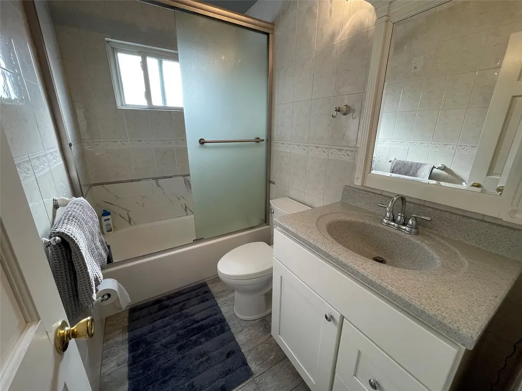 206 Justice Street West Babylon NY 11704