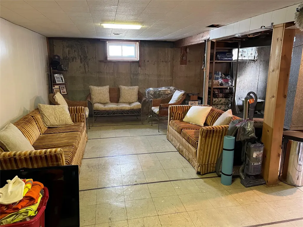 206 Justice Street West Babylon NY 11704