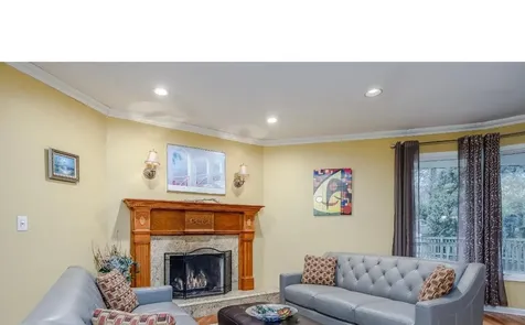 2 Landing Lane Port Jefferson NY 11777