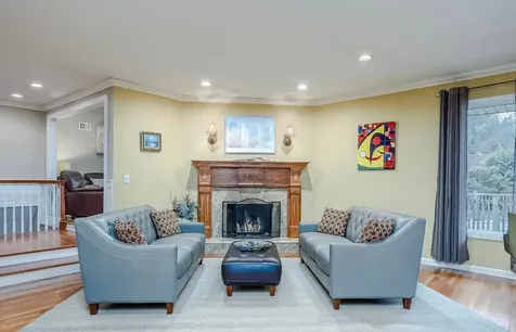 2 Landing Lane Port Jefferson NY 11777