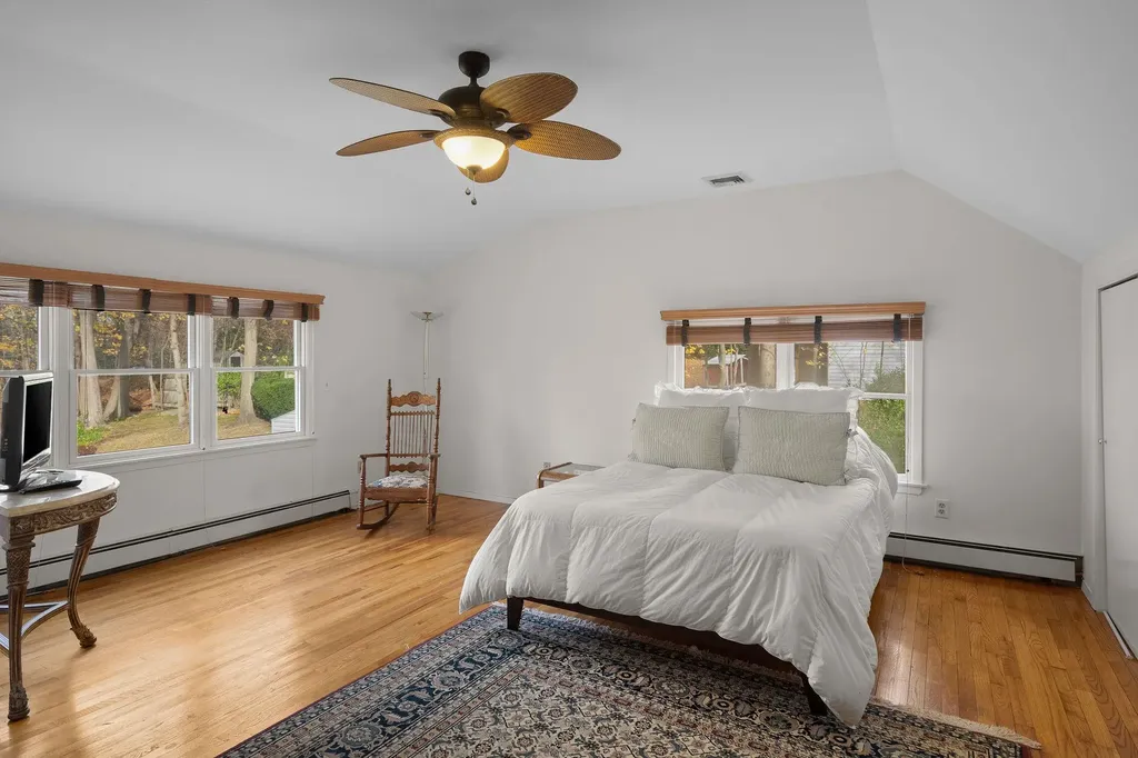 25 Maple Hill Road Huntington NY 11743