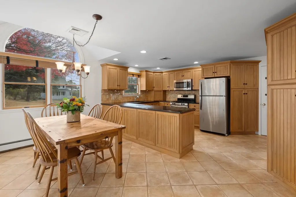 25 Maple Hill Road Huntington NY 11743