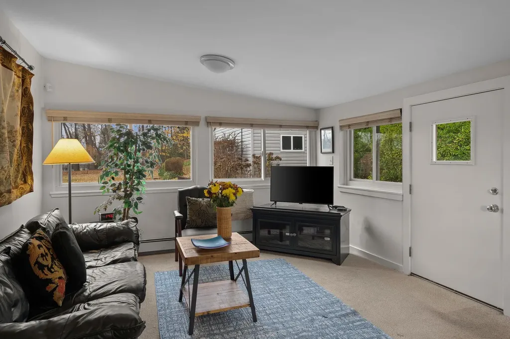 25 Maple Hill Road Huntington NY 11743