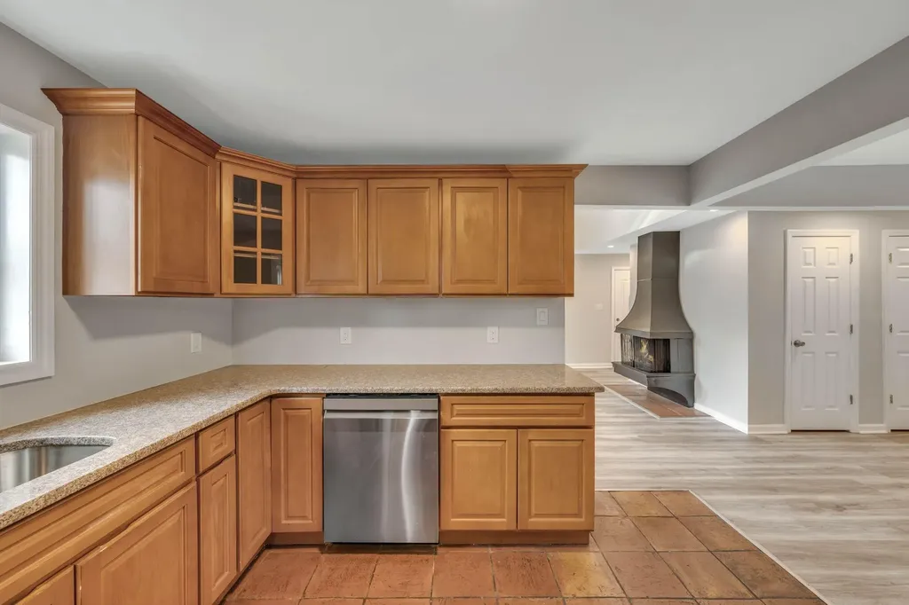 411 E Harrison Street Long Beach NY 11561