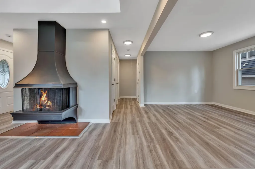 411 E Harrison Street Long Beach NY 11561