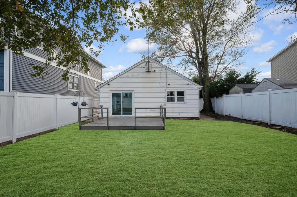411 E Harrison Street Long Beach NY 11561