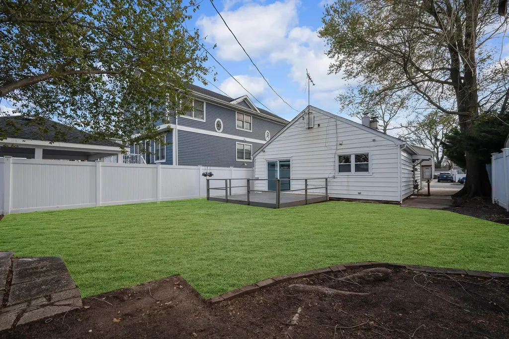 411 E Harrison Street Long Beach NY 11561